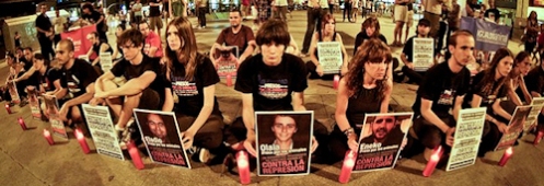 Vigilia por la absolucion de los activistas detenidos con el lema: stop represión